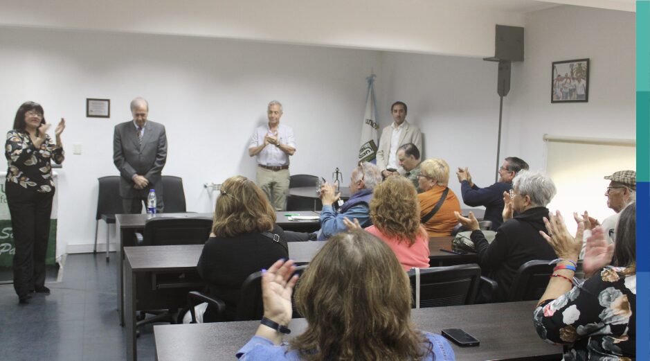 ENCUENTRO CON ADULTOS MAYORES PARA PRESENTAR NUEVA APP PREVENTIVA